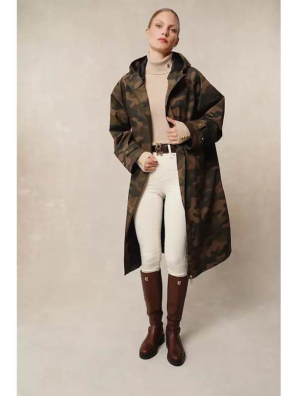 Holland Cooper Women's One-Size Lightweight Waterproof Coat - Camo Image 5