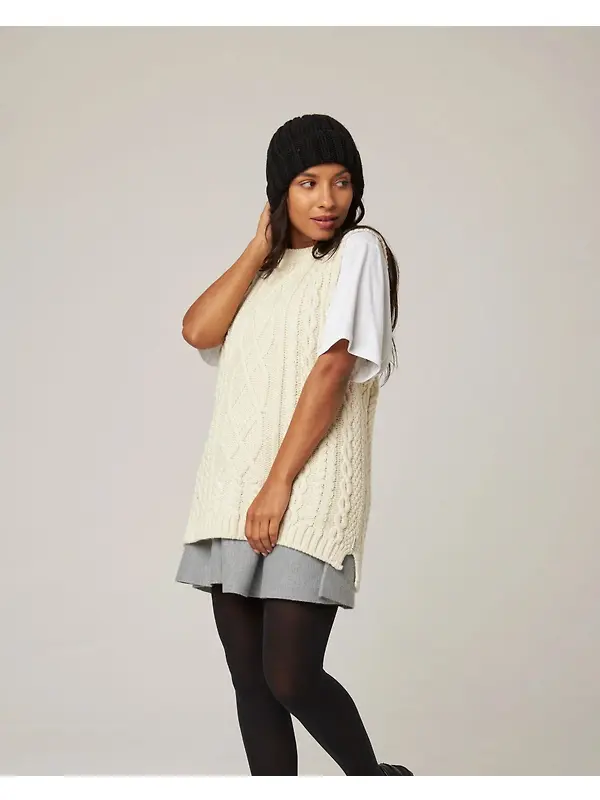 Peregrine Milliner Ribbed Beanie - Black Image 5