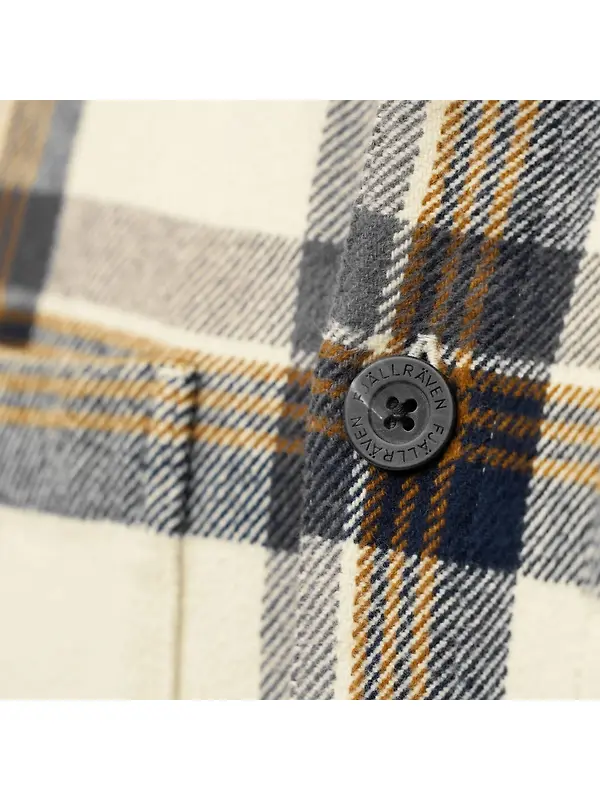Fjällräven Men's Singi Flannel Overshirt - Dark Navy-Wood Brown Image 9