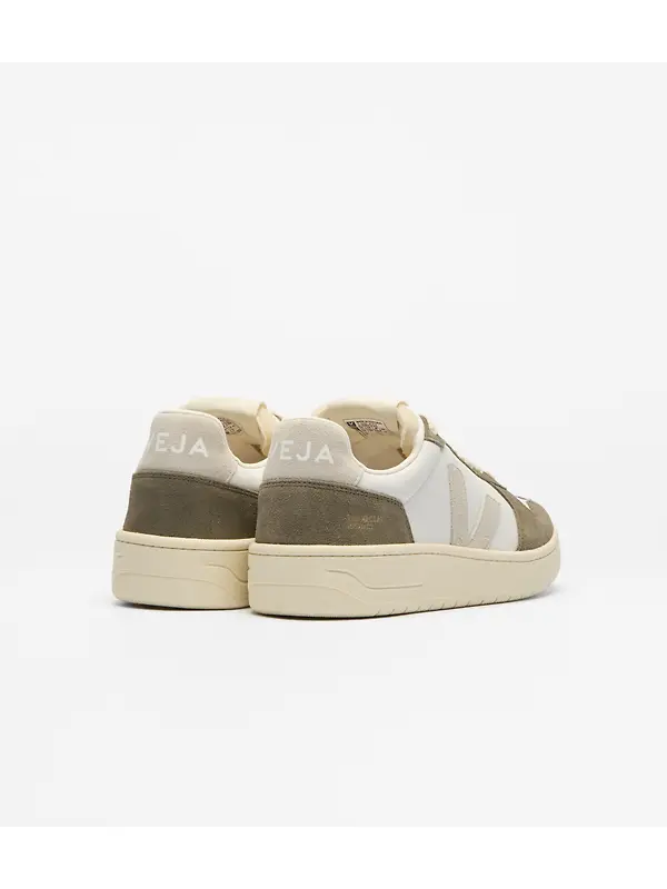 Veja Men's V 82 Grained Leather Trainers - White Natural Kaki Image 3