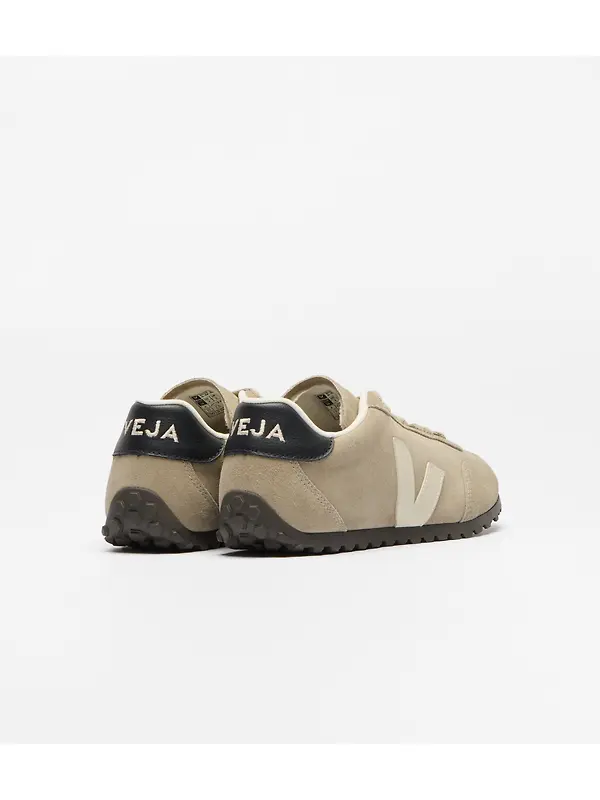 Veja Women's GT Suede Trainers - Taupe Pierre Image 4