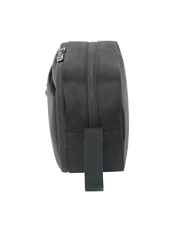 Victorinox Werks Traveler 6.0 Toiletry Kit - Black Image 7