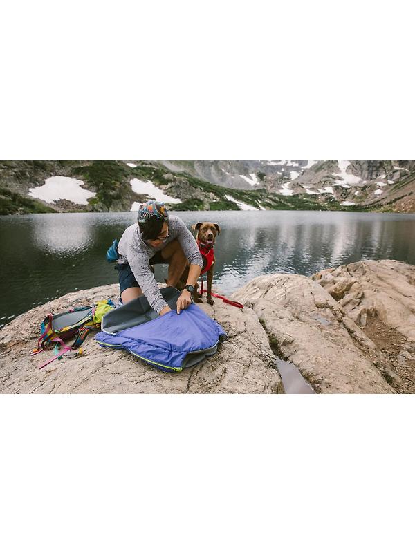 RUFFWEAR Highlands Dog Sleeping Bag - Huckleberry Blue (Medium) Image 9