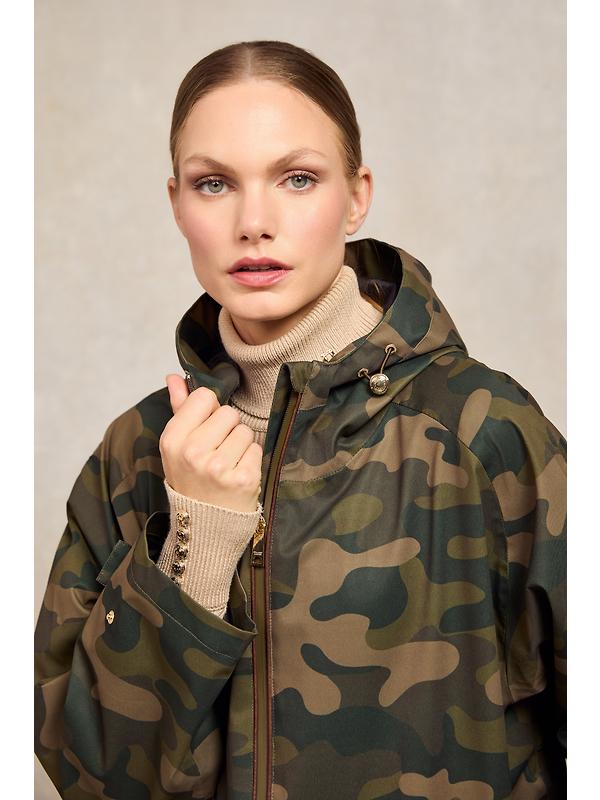 Holland Cooper Women's One-Size Lightweight Waterproof Coat - Camo Image 4
