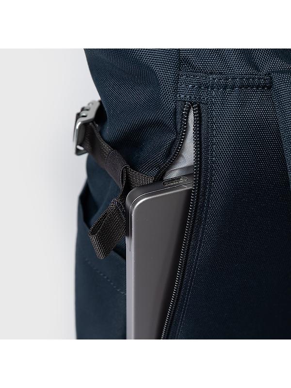 Sandqvist Icon Rolltop Backpack M 23L 14" - Navy/Black Image 5