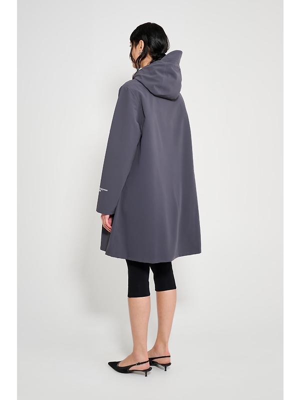 Stutterheim Women's Mosebacke Lightweight Patch Raincoat - Mystic Blue Image 4