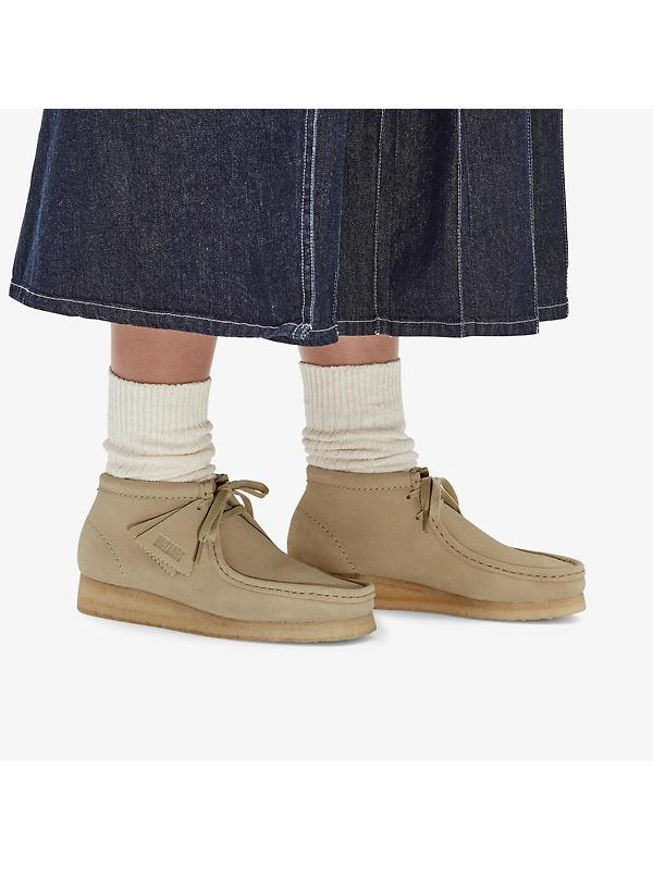 Clarks Originals Women's Wallabee Boots - Maple Suede Image 2