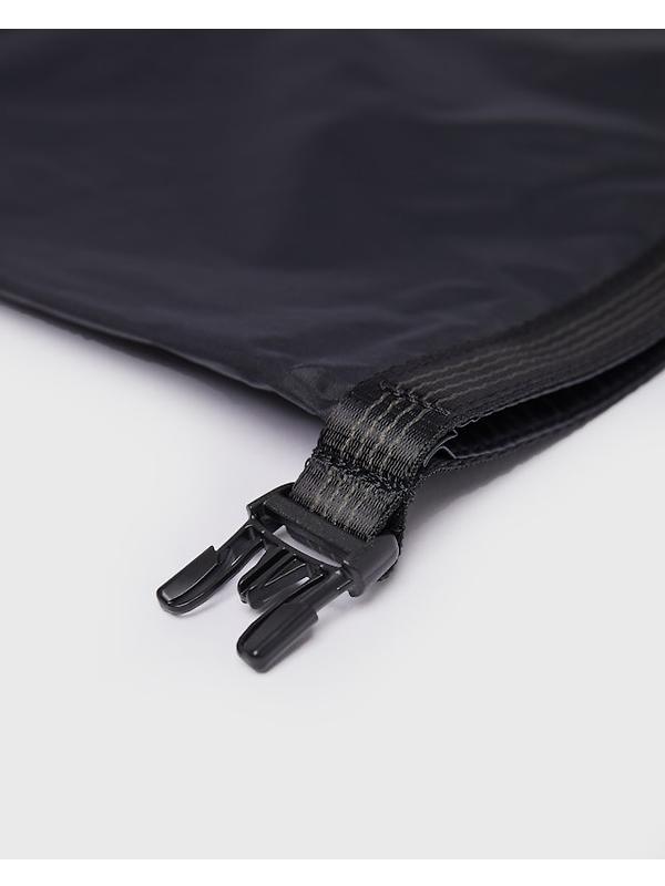 Sandqvist Vilde Dry Bag 6L - Black Image 3