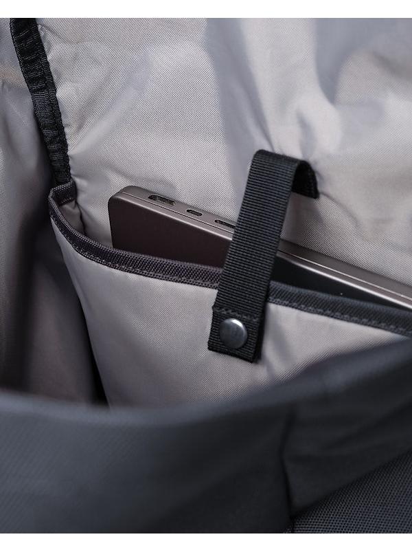 Sandqvist Ground Rolltop Backpack L - 19L - Dawn Green Image 4