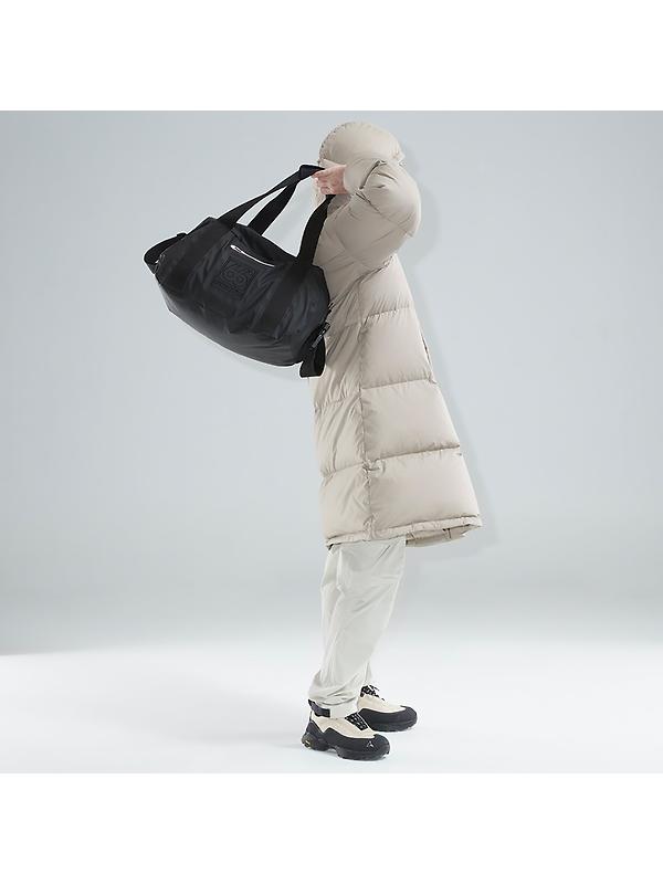 66°North Sports Bag - Black Image 10