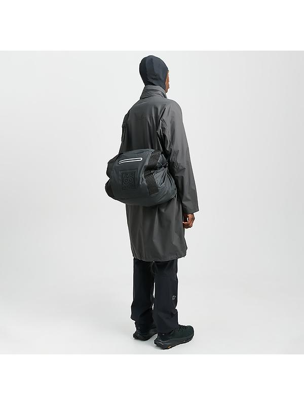 66°North Sports Bag - Black Image 4