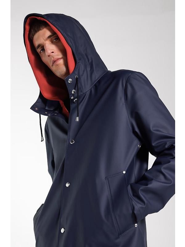 Stutterheim Stockholm Lightweight Raincoat - Navy Image 10