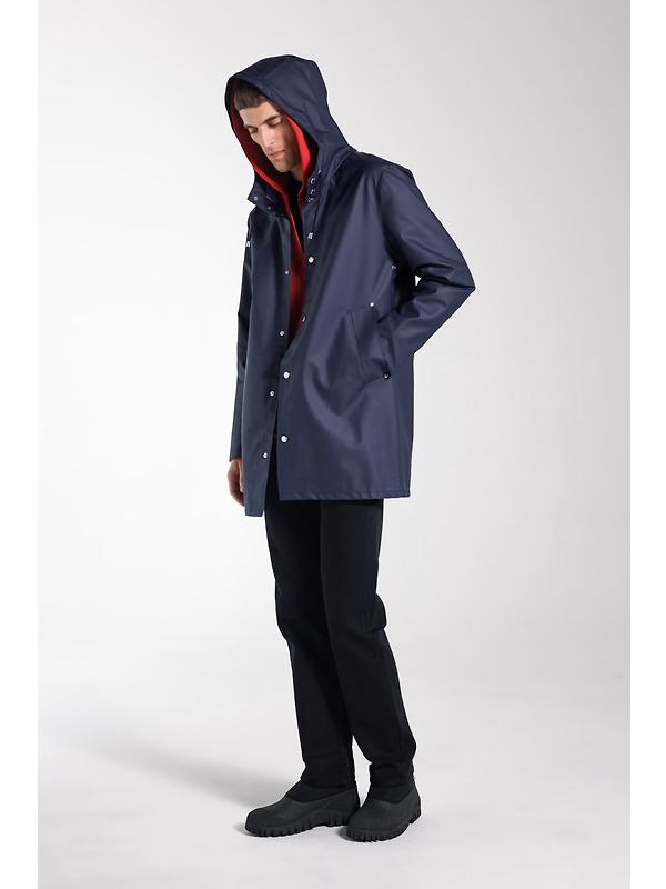 Stutterheim Stockholm Lightweight Raincoat - Navy Image 9