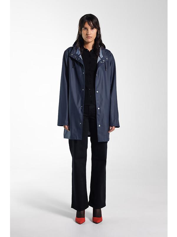 Stutterheim Stockholm Lightweight Raincoat - Navy Image 12