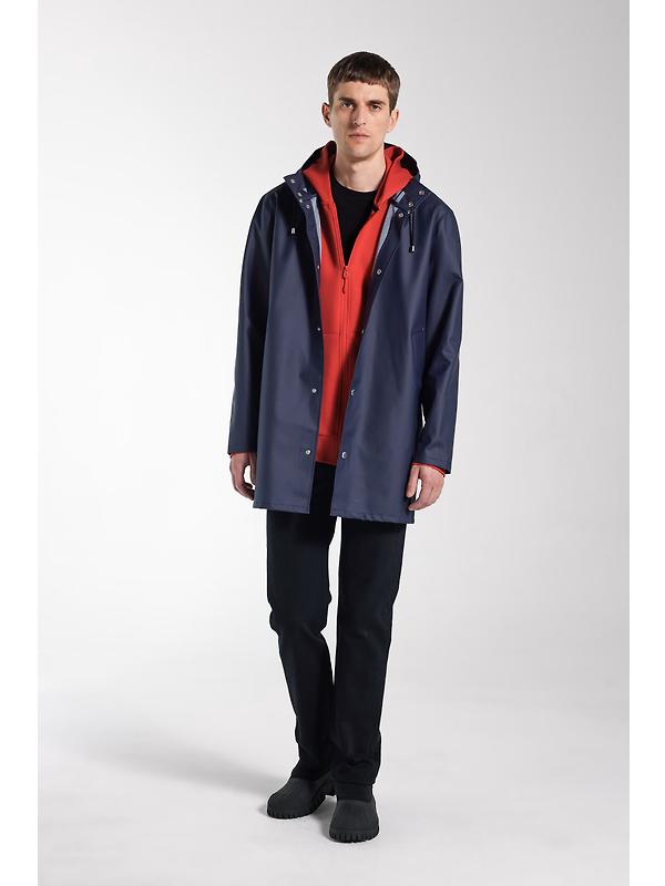 Stutterheim Stockholm Lightweight Raincoat - Navy Image 11