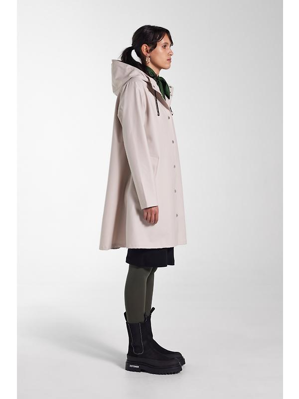 Stutterheim Women's Mosebacke Lightweight Raincoat - Light Sand Image 7