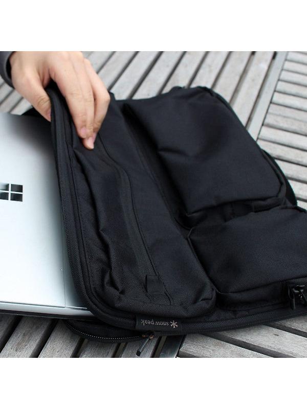 Snow Peak Everyday Use Laptop Case - Black Image 5