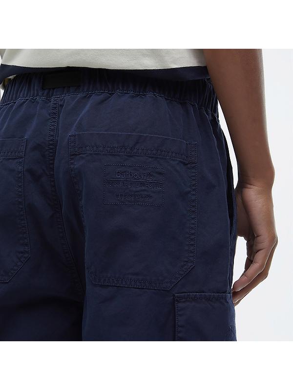 Barbour Men's Grindle Cargo Relaxed Shorts - Navy Image 7