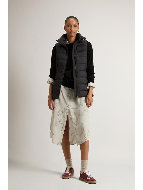 Woolrich Women's Quilted Microfiber Shirley Vest - Black Image 3