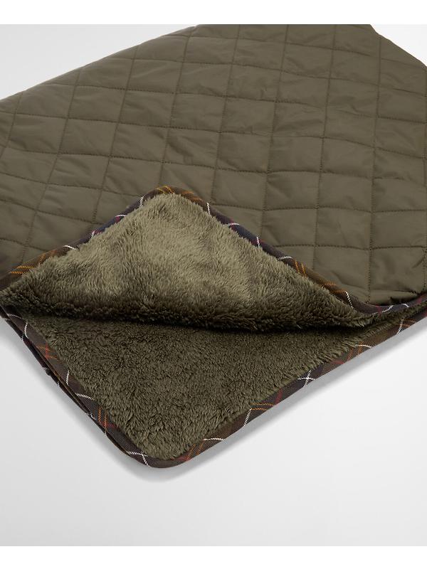 Barbour Dog Quilt & Fleece Blanket - Olive Image 5
