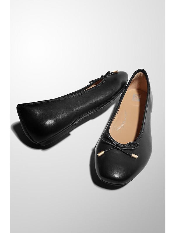 FitFlop Women's DELICATO Bow Soft Leather Ballet Flats - Black Image 9