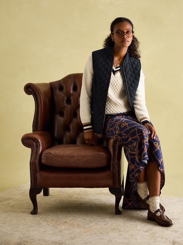 Joules Women's Minx Showerproof Diamond Quilted Gilet - Navy Blue Image 7