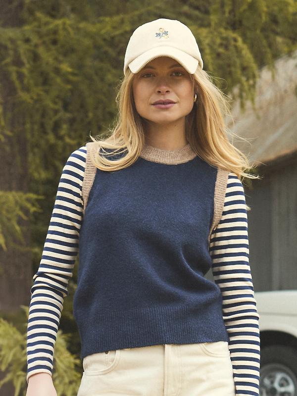 Joules Women's Holly Knitted Vest - Navy & Camel Image 9