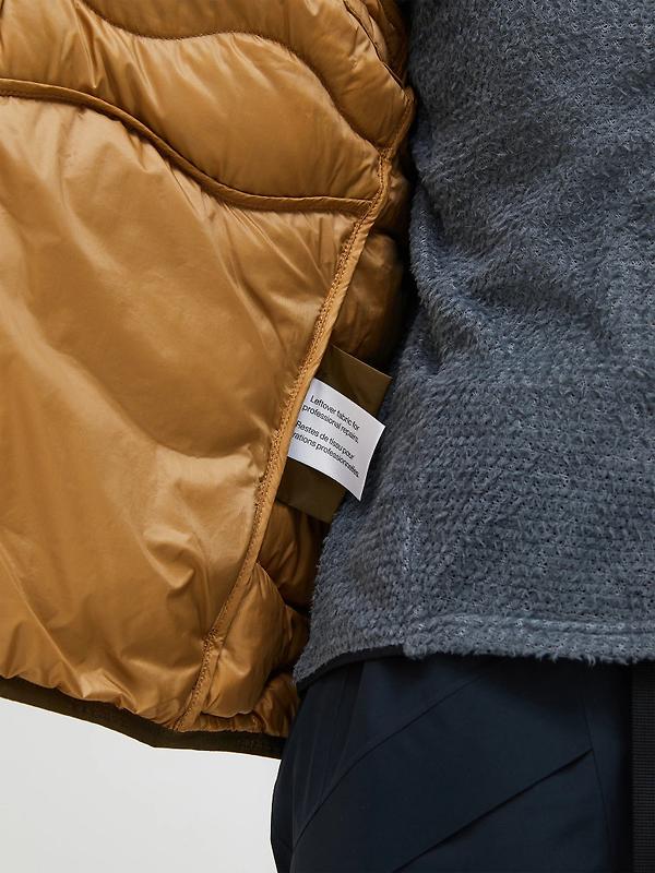 Peak Performance Women's Helium Down Hooded Jacket - Meadow Moss/Sierra Sand Image 6