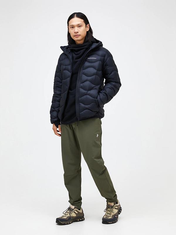 Peak Performance Men's Helium Down Hooded Jacket - Black Image 3