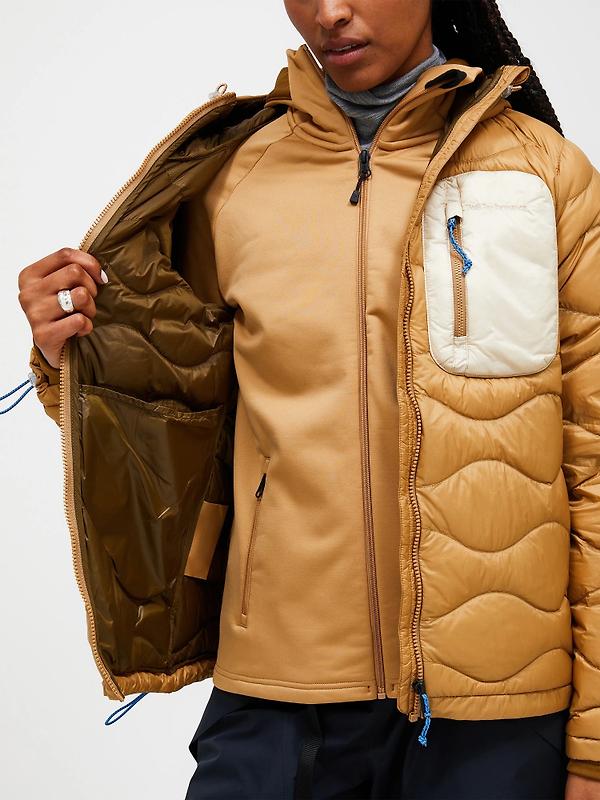 Peak Performance Women's Helium Utility Down Hooded Jacket - Sierra Sand/Sand Fog Image 7