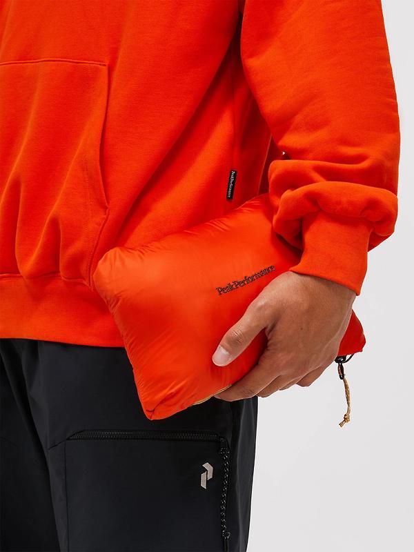 Peak Performance Men's Helium Utility Down Hooded Jacket - Meadow Moss / Sierra Sand Image 7