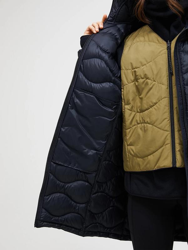 Peak Performance Women's Helium Down Parka - Black Image 6