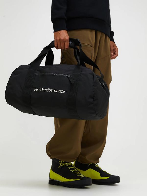 Peak Performance Detour II 35L Carryall Bag - Black Image 2