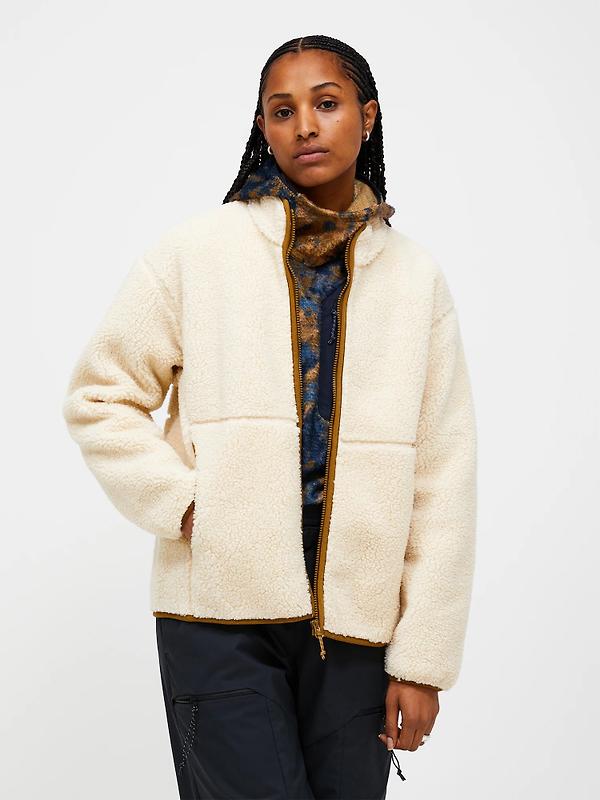 Peak Performance Women's Solid Pile Jacket - Sand Fog Image 2