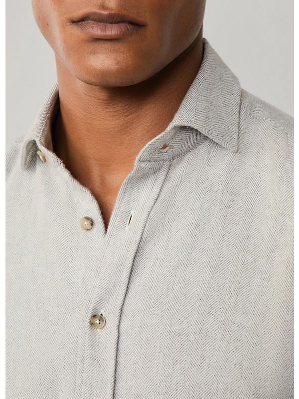 Hacket Men's Brushed Herringbone Shirt - Metal Grey Image 4