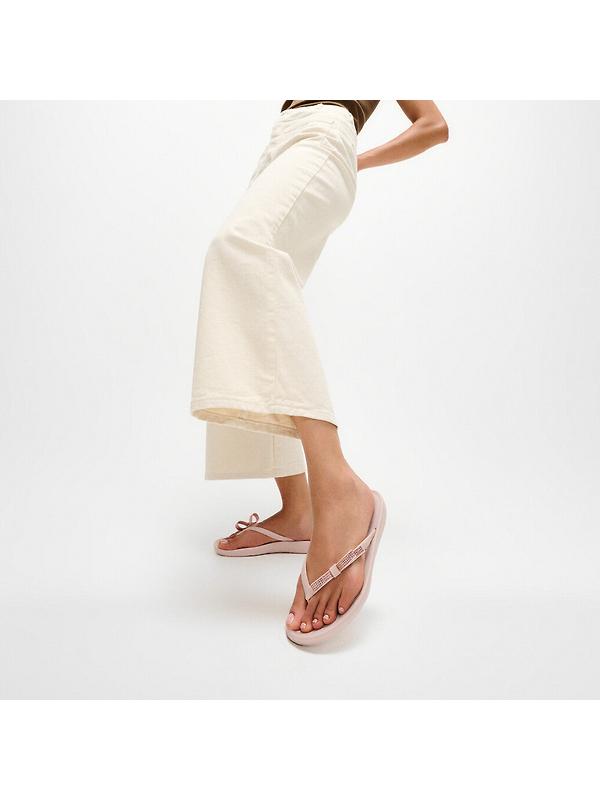 FitFlop Women's iQUSHION Glitz-Bow Flip Flops - Nude Rose Image 2