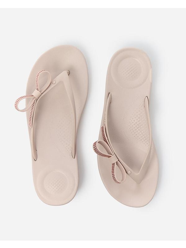 FitFlop Women's iQUSHION Glitz-Bow Flip Flops - Nude Rose Image 10