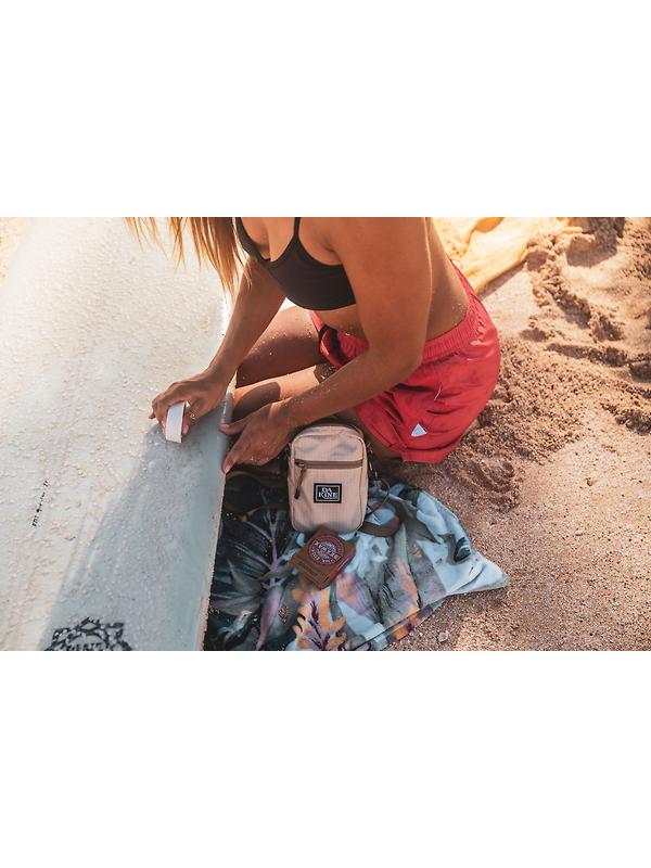 Dakine Journey Mini Crossbody - Black Image 4