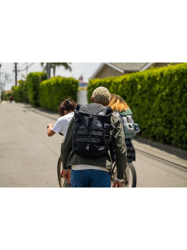 Dakine June Backpack 25L - Black Image 7