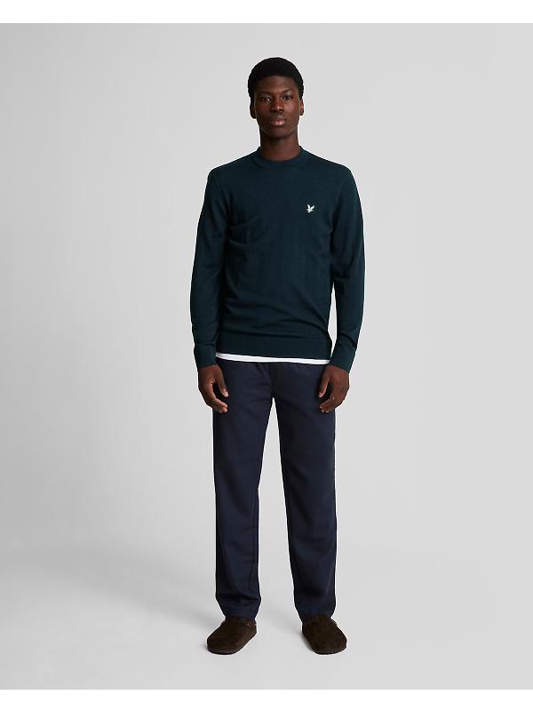 Lyle & Scott Men's Premium Merino Crew Neck Jumper - Lacquer Image 3