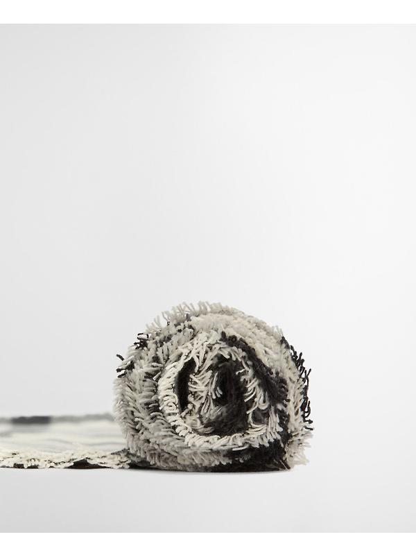 Barbour Women's Dover Pom Beanie & Hailes Scarf Gift Set - Monochrome Tartan Image 8