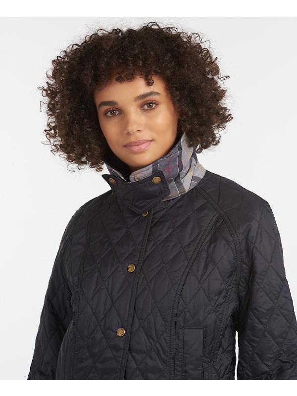 Barbour Women's Beadnell Quilted Jacket - Navy Image 6