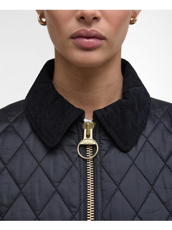Barbour Women's Fitted Beadnell Quilted Jacket - Black/Classic Image 6