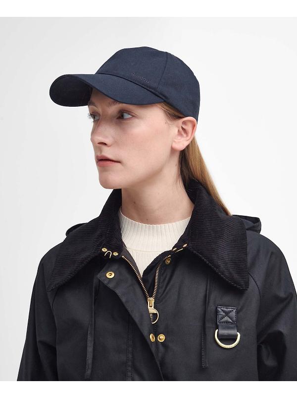 Barbour Women's Reighton Spey Wax Jacket - Black/Classic Image 8