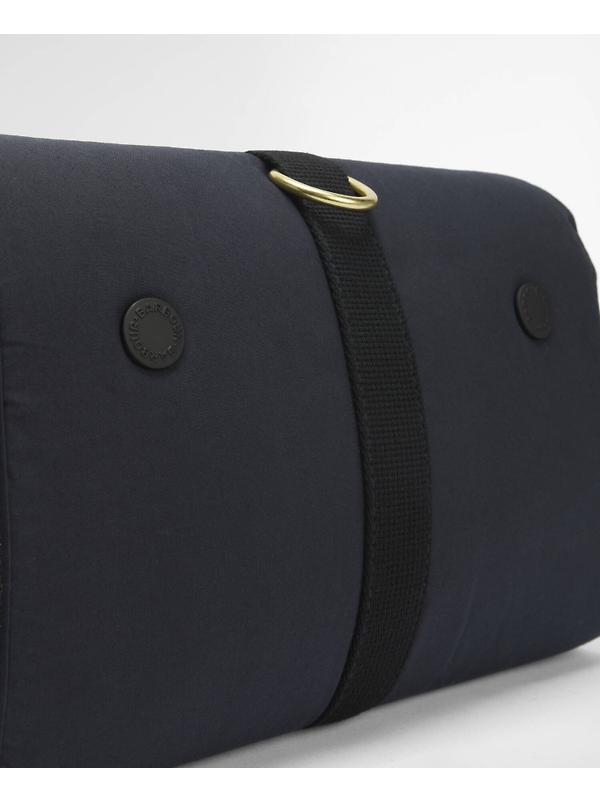 Barbour Men's Transport Hanging Washbag - Navy Image 5