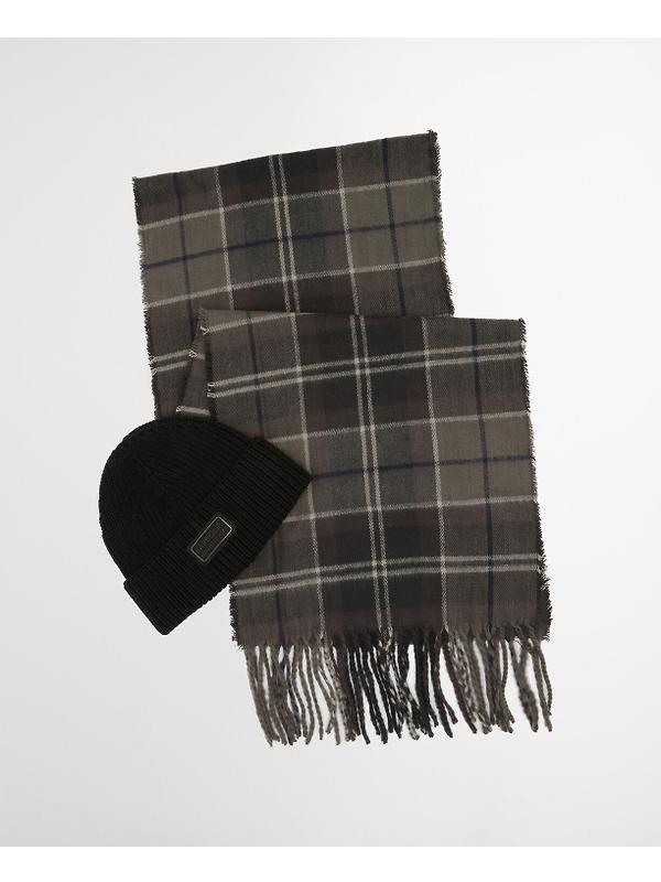 Barbour International Men's Sweeper Beanie and Scarf Gift Set - Black Image 2