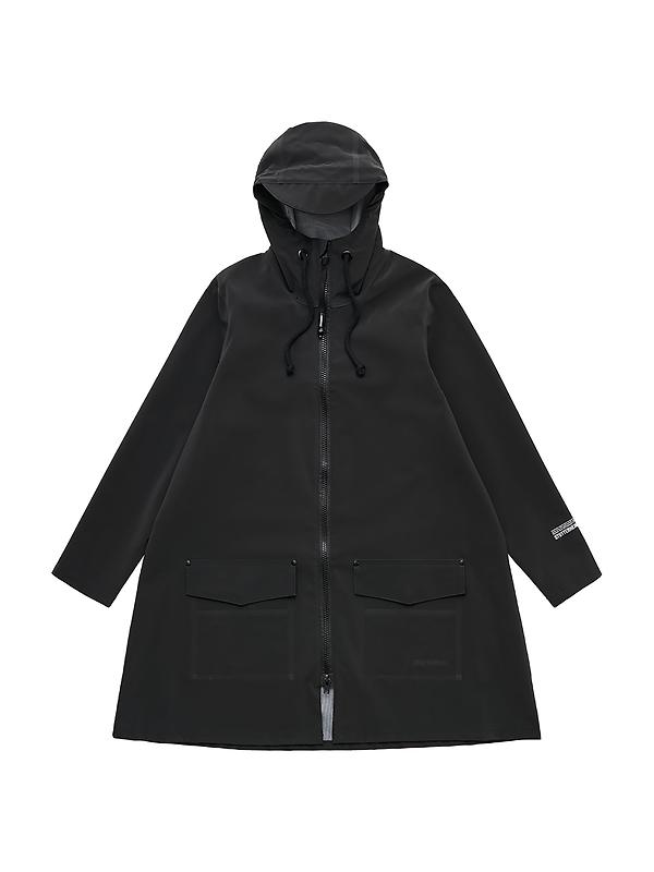 Stutterheim Women's Mosebacke Lightweight Patch Raincoat - Matte Black Image 1