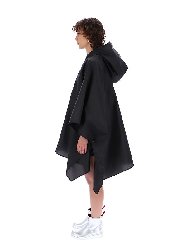 Hunter Unisex Packable Poncho - Black Image 18