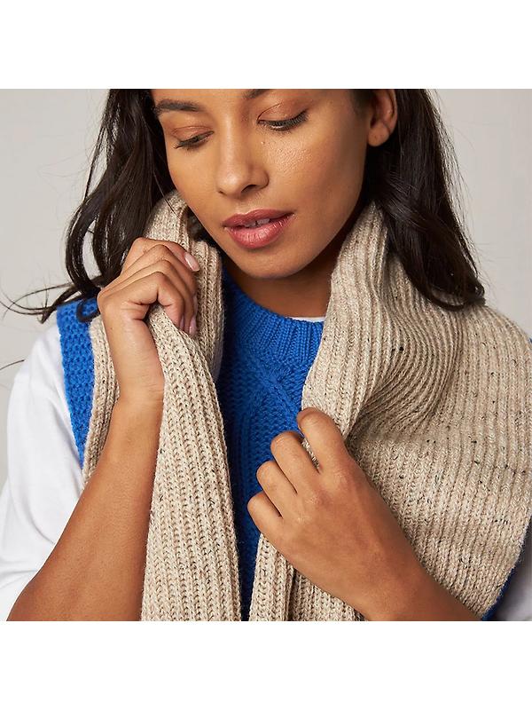 Peregrine Porter Made In England Ribbed Scarf - Oatmeal Image 4