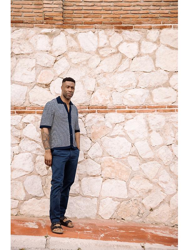 Peregrine Men's Island Crochet Shirt - Navy Image 9